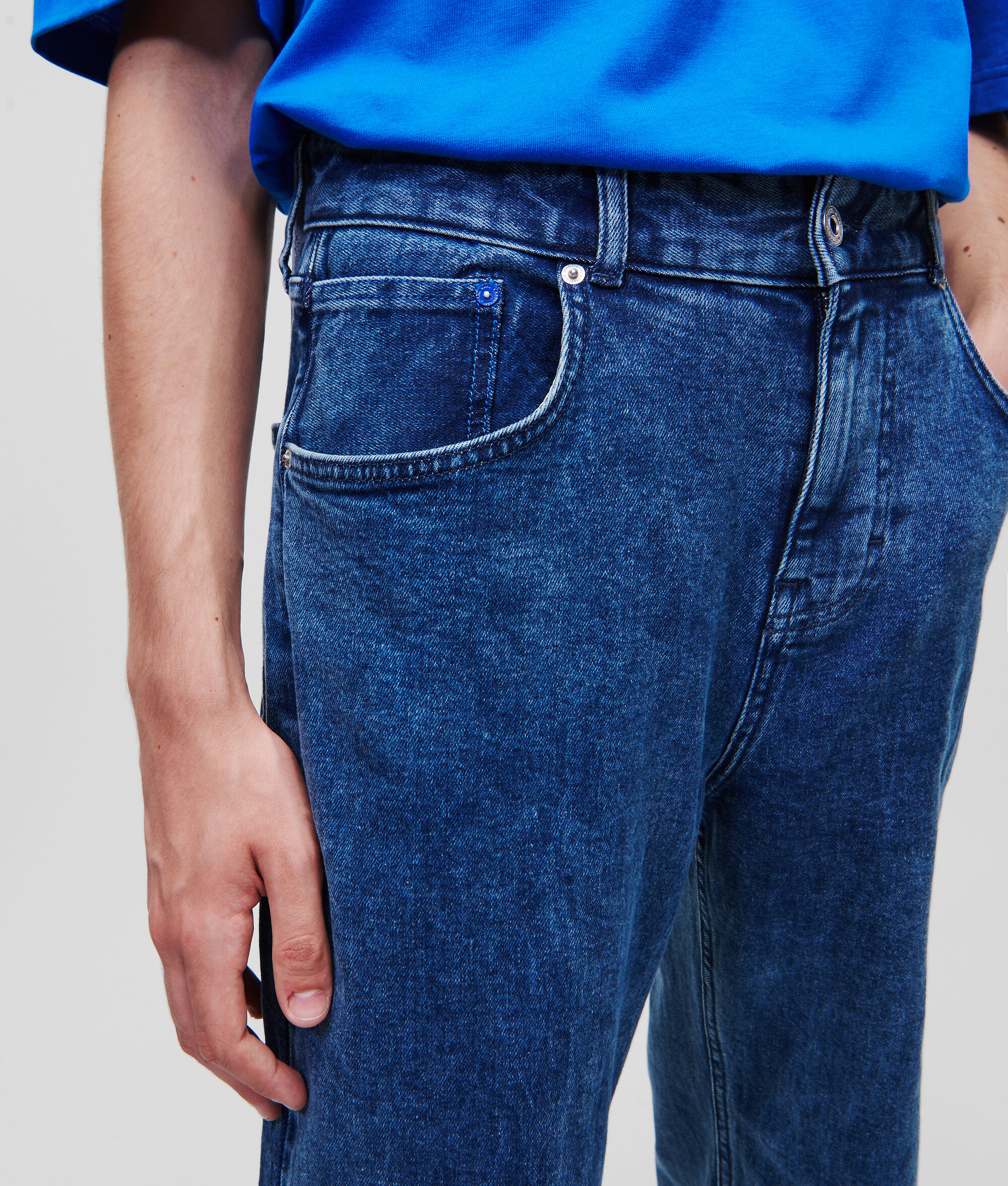 (image for) User-Centric KLJ RELAXED OMBRÉ JEANS